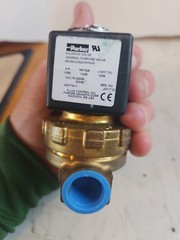 Parker Skinner Solenoid Valve 2-Way Normally Closed NPT Brass 240/60-220/50 #NEW