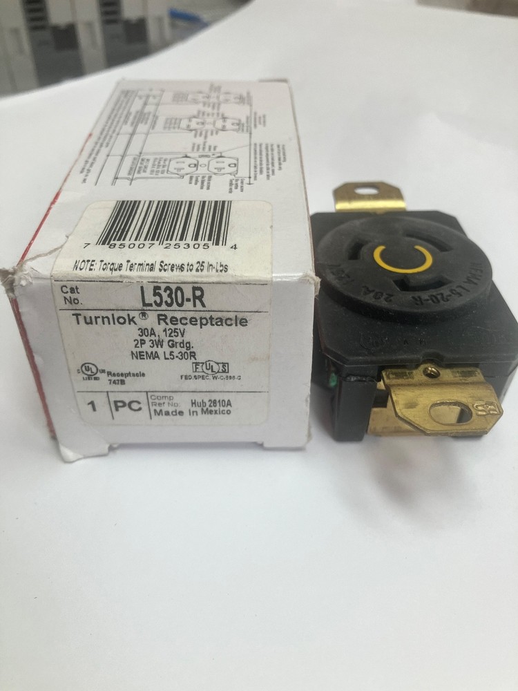 Pass & Seymour Legrand L530-R Turn Lock Receptacle 30A 125V 2P 3W