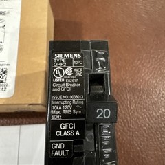 Siemens QF120A Ground Fault Circuit Interrupter Breaker 20 Amp 1 Pole 120V 1P 20