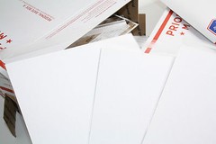 8.5×11.25″ 30qty Cellophane Resealable Clear Bag White Back Board Illustration