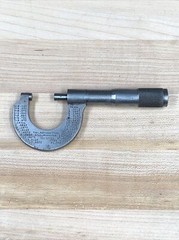 THE L.S. STARRETT CO. ATHOL MASS USA OUTSIDE MICROMETER 209-C 0-1″ VTG
