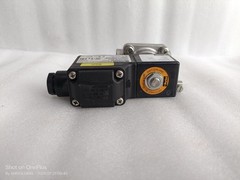 NEW Parker 221S15F-495905B8 Solenoid Valve 240V 60Hz 10 Bark FKM 15mm PF 1/2″