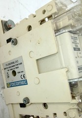 1 USED SOCOMEC 60947-3 SWITCH DISCONNECTOR ***MAKE OFFER***