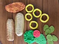 REALISTIC FAKE REPLICA PLAY FOOD PROP ● MTC RUBBER CHICKEN SANDWICH ONION RINGS