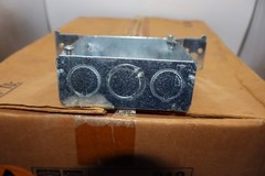 25x Hubbell-Raco 218 4″ Square Box Welded Steel w/ Ground Screw & Cable Clamps