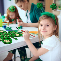 8 Pieces 11 Inches St. Patrick’S Day Wooden Shamrock Ornament Unfinished Cutout