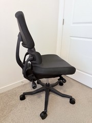 Anthros Ergonomic Chair • Black Onyx Athlon Fabric • Slightly Used