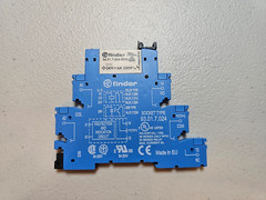 Qty 5 Finder 24 VDC Coil Interface Relays 34.51.024.0010 With Socket 93.01.7.024