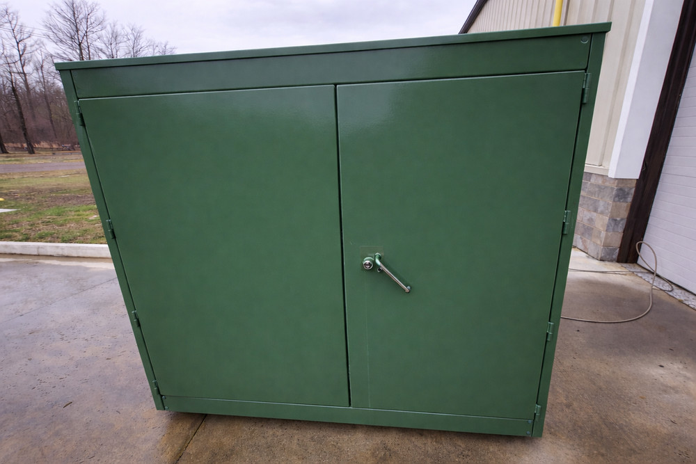 750kva Transformer 3 Phase Oil 24940v/14400v 480v/277v padmount 24,940 14,400