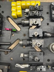 Haas TL-1 CNC Turning Center – Low Hours – Aloris Tools included