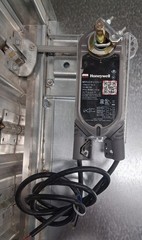 Motorized Damper 18×18 Galvanized Metal With Honeywell Control