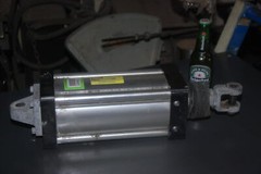 PARKER 4MA 05.00 BE4MAU13A 8.500 5 bore 8.5 stroke pneumatic cylinder INV=21120