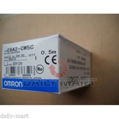 OMRON Incremental Rotary Encoder E6A2-CW5C 200P/R 12-24VDC New in Box free Ship