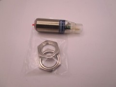 XUB4BPANM12 TELEMECANIQUE Photoelectric diffuse sensor – Original item