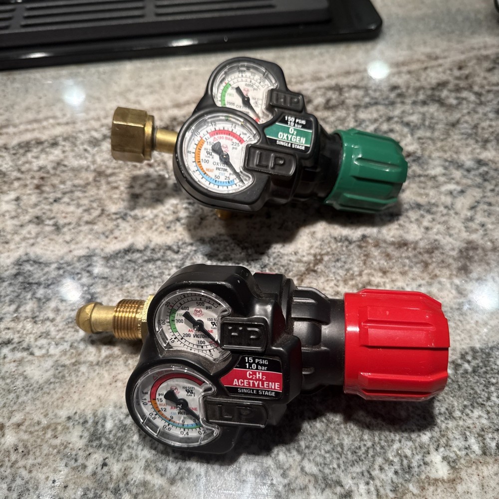 Victor Edge Regulator Set ESS3 2.0 Oxygen Acetylene Cutting Welding Torch