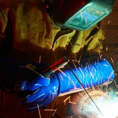 Revco Padded Long-Cuff Split Cowhide Stick 21″ Welding or Grill Gloves