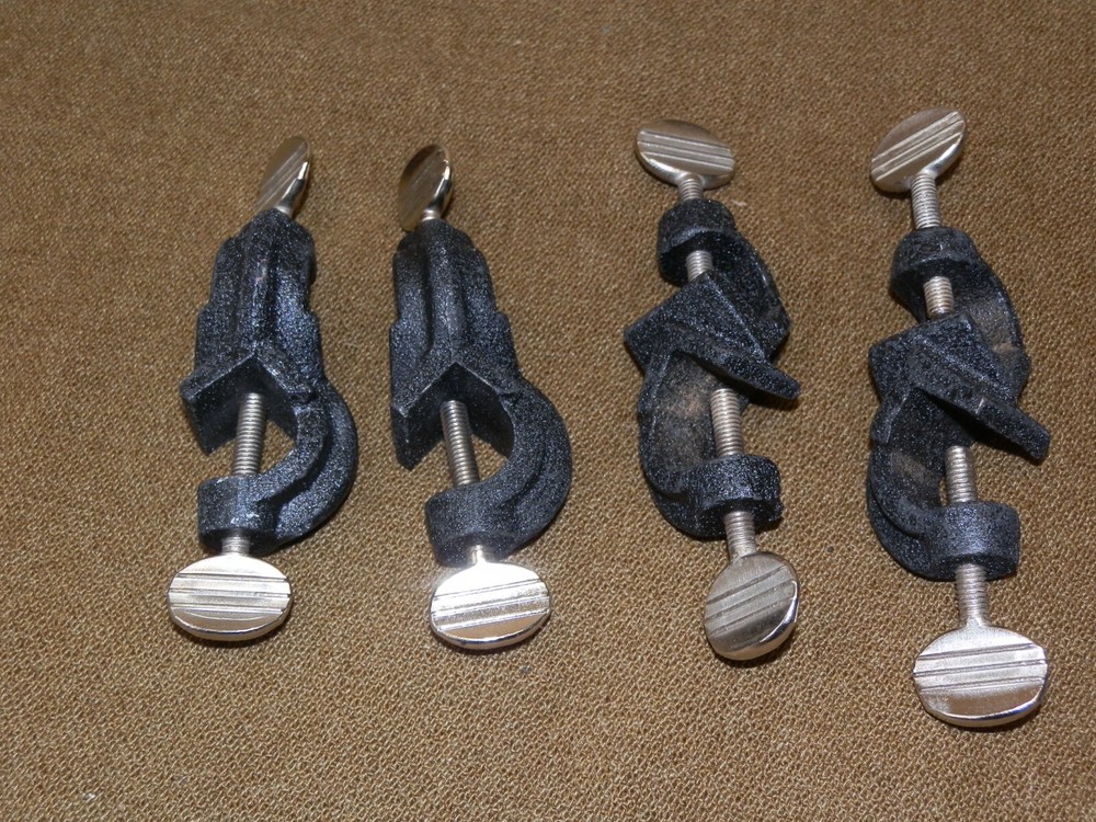 FOUR – Cast 90 Degree Lab Rod Clamps