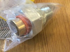 EVERBILT 3/4in MIP x 3/4in SWEAT Dielectric Union 1000 044 287, Universal
