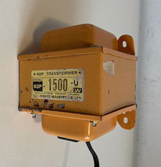 NY Free Pickup NISSYO NDF-1500U Down Transformer AC 120V to AC 100V 1500W 60 Hz