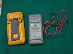 Fluke 87 Digital Multimeter, w/Test Leads!
