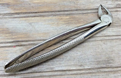 C. ASH & Sons Dental Forceps #33 EP4-46 Pliers Extraction Tool England Vintage