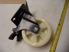 6 1/4″ Overall Height Lock Caster, 4 3/4″ x 1 5/8″ Wheel, 4 3/8″ x 4 7/8″ Plate