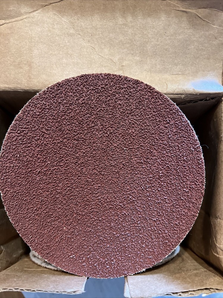 Box Of 50 Discs: 3M Hookit(TM) Cloth Disc 369F 5 in x NH P180 YF-wet Or Dry