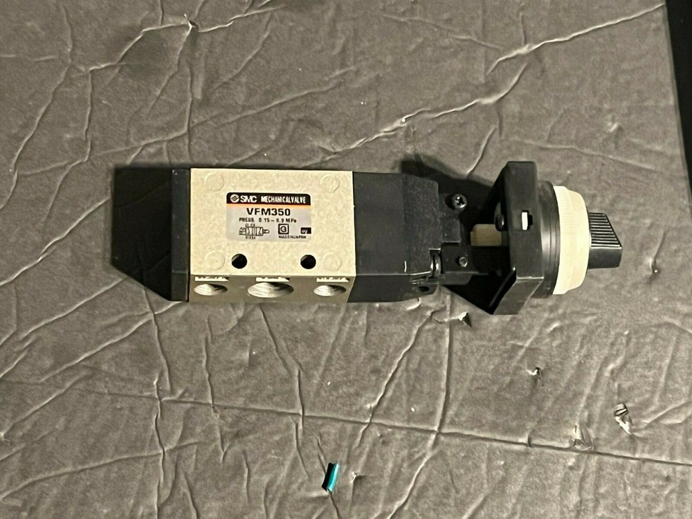 nos SMC VFM350 PNEUMATIC VALVE no box old stock