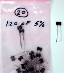 Qty 20: 120pF 500V 5% dipped silver mica radial lead capacitors