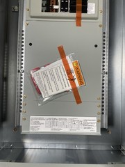 1-600 AMP 240V MAIN LUG PANELBOARD 42 SPACE 3 PHASE 4 WIRE COMPLETE PANEL