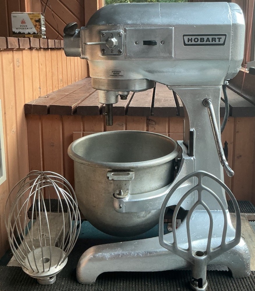 Hobart A120 12 Quart Commercial Bakery Dough Mixer + Bowl Paddle Reconditioned