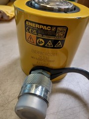 ENERPAC RCS-201 20 TON- STROKE 1 INCH HYDRAULIC CYLINDER MAX 10000PSI/700 BAR