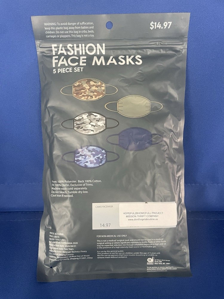*FASHION CLOTH FACE MASKS REUSABLE WASHABLE ONE SIZE FITS MOST 5 PACK CAMO