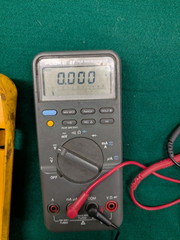 Fluke 87 Digital Multimeter, w/Test Leads!