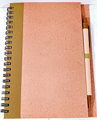 10 Pack Hardcover EcoSmart 70-Page Spiral Notebooks with Pens 5×7 Unruled Multi