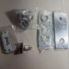 Kaba LR1021C-26D-41 Cylindrical Push Button Lock Satin Chrome