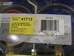 Yellow Jacket 41712 2 valve manifold Red & Blue Guages R-410a