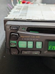 Alpine CDM-7833 In-dash CD Receiver (CD not working – See Description)