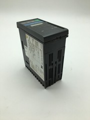 RKC REX-F400 F400FJ08-M*NP-NNN-NN Temperature Controller 100-240VAC 8VA/11VA