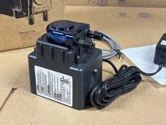 NEW STENNER E20MH81S6 Metering Pump 120V 80PSI 2.7oz/Min FAST SHIPPING