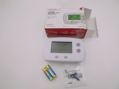 Honeywell FocusPro 5000 Non-Programmable 2 Heat/2 Cooling Thermostat