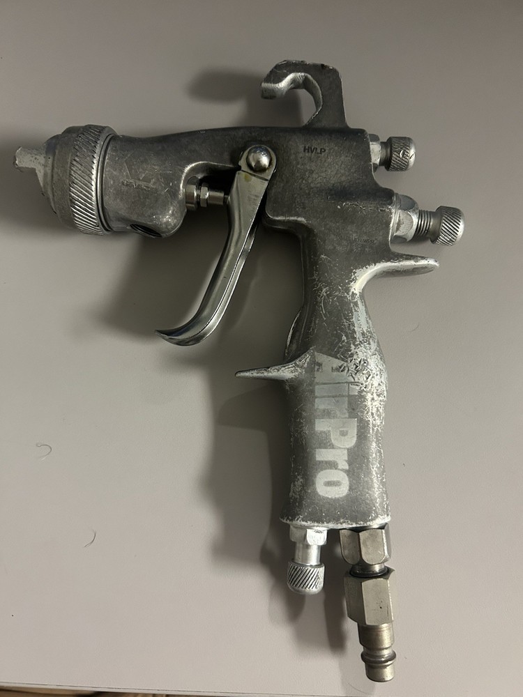 Graco AirPro Compliant Professional Gravity Feed Spray Gun – TOOL ONLY