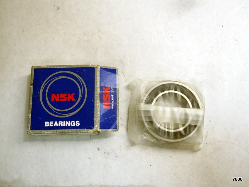NSK 6007VVC3 ball bearing 62mm id, 35mm thick, 14mm loc2742