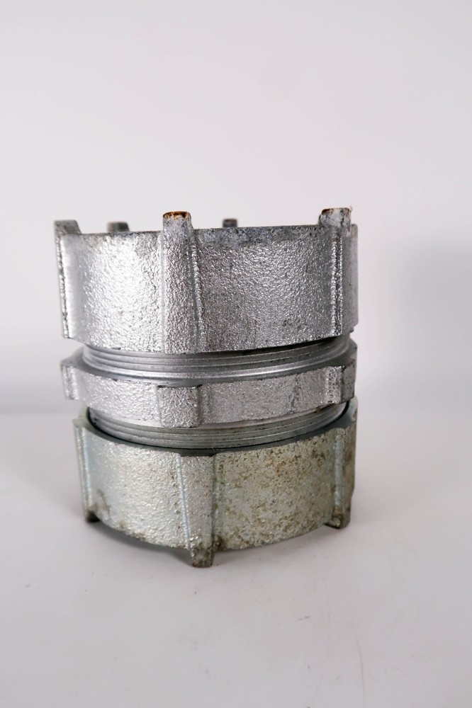Eaton Crouse-Hinds CPR28 3″ Rigid IMC Conduit Compression Coupling Steel