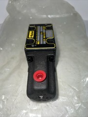 Parker D1VA1BN 70 Hydraulic Valve D1VA1BN70 It Is New In Open Bag No Box