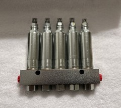 INCOLN INDUSTRIAL 83749-5 SL-44 5-Outlet Oil/Grease Injector Unit NEW OEM