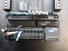 Schneider Electric M221 TM221CE24T/Tr OUT Source / TM3AI8 / TM3DM8R