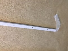 Wiremold WH20GB506TR Tamper Resistant Plugmold Multioutlet System 5′ long – 1 ea
