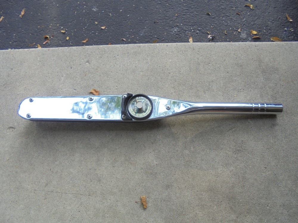 Vintage 1972 WILLIAMS STD-2-250F DIAL TORQUE WRENCH 1/2″ DRIVE 250 FT / LB.