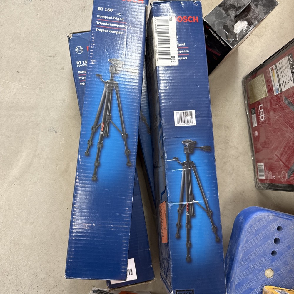 Bosch Bt150 Compact Extendable Tripod With Adjustable Legs BT 150 M9a